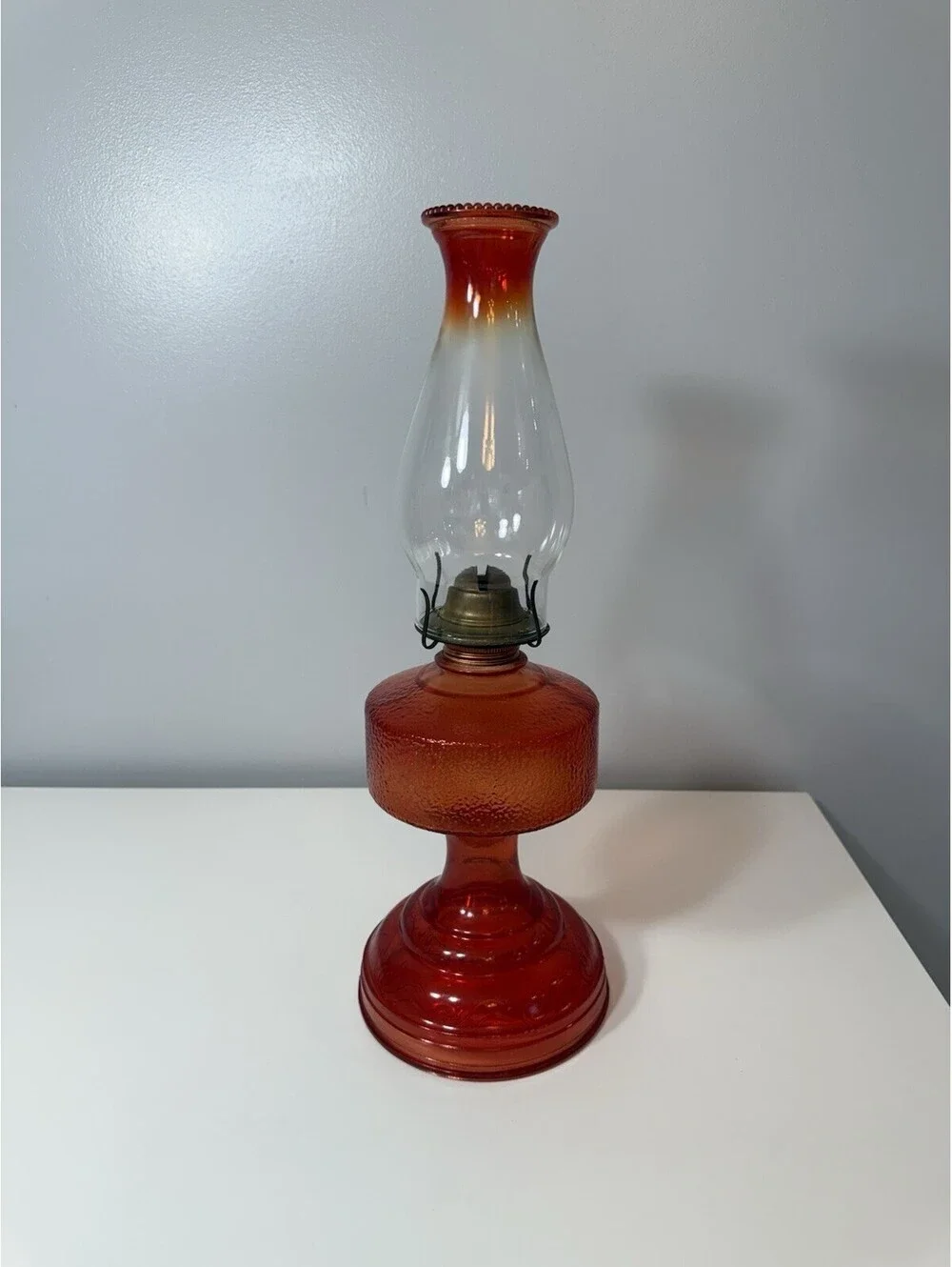 VTG Early American Red Ruby Homesteader Oil/Kerosene w/Red Flash Tip Chimney EUC